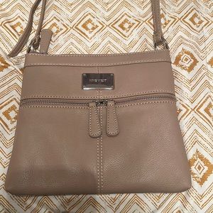 A Nine west crossbody bag NWOT